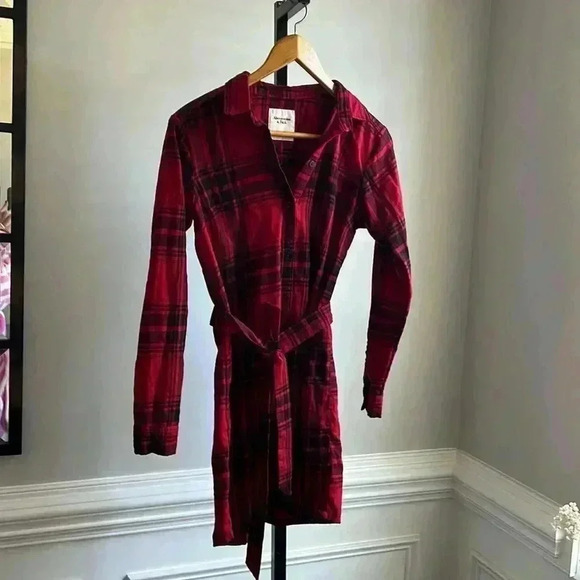 Abercrombie & Fitch Dresses & Skirts - Abercrombie and fitch dress XS